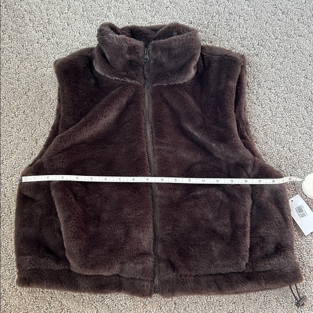 Thread & Supply Mink Faux Fur Vest Fuzzy Chocolate Brown Western Fall Small NEW - Picture 3 of 10